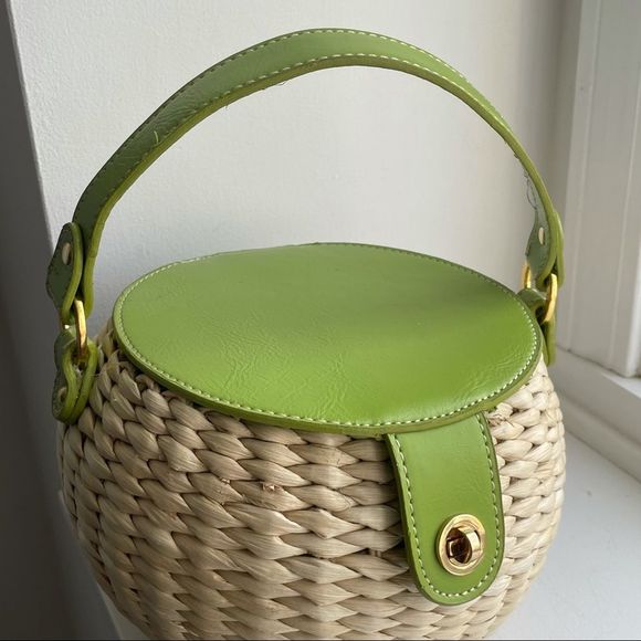 Lime Basket Purse - Picture 6 of 10